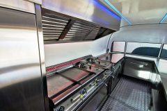Foodtrailer ETY6 Airstream Lookalike Extractor Parrilla Placa Freidora Interior de acero inoxidable